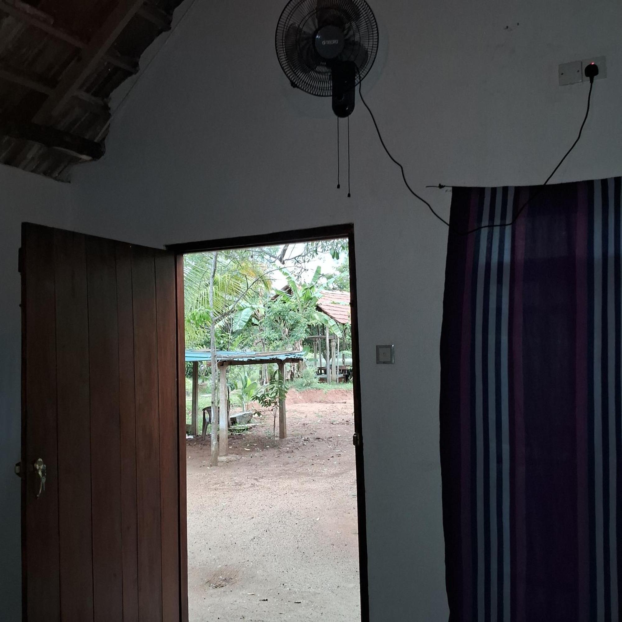 Sigiri Wild Lake Dambulla Luaran gambar
